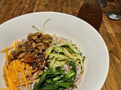 -粉八·云南米线·建水烧烤(常熟路店)