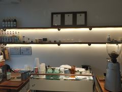 -Line 咖啡(石厦花园店)