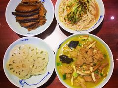 -窄巷子陕菜馆·地道陕西菜(粉巷店)