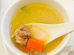 -醉辉皇上海之巅(上海中心大厦店)