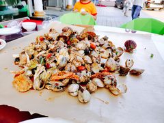 手抓海鲜-四海鲜渔家菜(黄金海岸店)