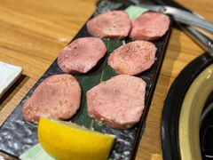 -炼火烤肉店