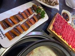 -大匠工房古船木艺术餐厅·猪肚鸡专门店(长白仙岛店)