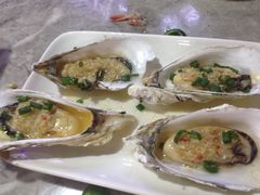 -四川小胡子海鲜(丁村万人海鲜广场店)