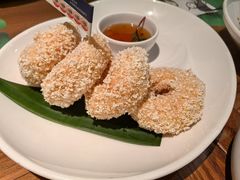炸虾饼配泰国梅子酱-帕蓝·暹罗料理(大学路店)