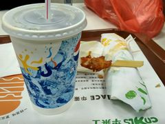 -华莱士·全鸡汉堡(湛江新华店)
