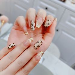 -雅洁美甲美睫