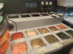 -野山舂·贵州现舂酸汤火锅(鸿通城店)