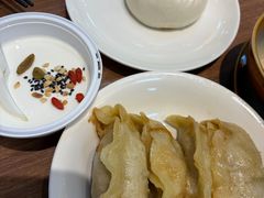 牛肉锅贴-贯贯吉·清真餐厅(浙江中路店)