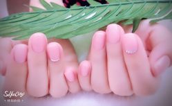 -安娜美甲美睫沙龙