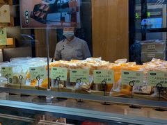 面包甜点陈列柜-泸溪河桃酥(秦淮夫子庙一店)