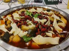 -晓彭肥肠鸡·泡椒鸡火锅(水木天地店)