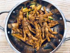 -江城燕子大排档(江汉路步行街店)