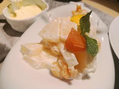 -穹六人间 people 6(岳阳路店)