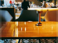 -The ROOF (通盈中心店)