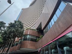 -深圳富苑皇冠假日套房酒店