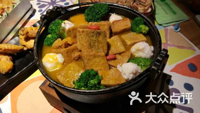 手工养生黑豆腐煲