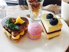 -圣丰索菲特·2 On 988 Café 自助餐厅