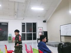 -西安小天鹅艺术团(曲江Alice店)