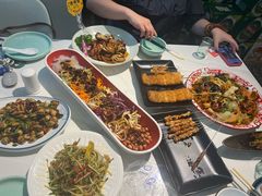 -嗨辣小聚·盘锦河蟹·海鲜烧烤龙虾(盘锦十年好店)