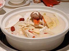 -三人行骨头王火锅(长寿店)