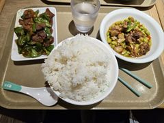 -老乡鸡(融科天地店)