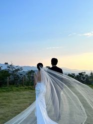 -挪娅婚纱摄影皇家会所