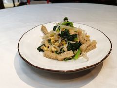 菠菜豆芽拌面筋-汉唐宴长安食府