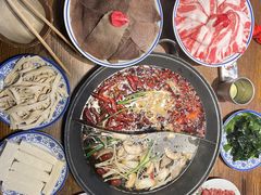 -萍姐火锅·公路夜市(武汉首店)