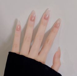 -猪猪女孩日式美睫美甲