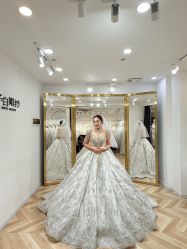 -予白婚纱礼服馆