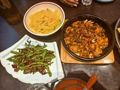 -川流不息·地道川菜·小龙虾(松东路店)