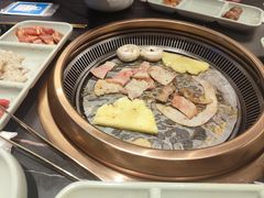 -梨花甄选自助烤肉(小寨原力场店)