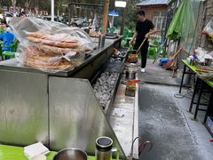-老黑烧烤(四季花城店)