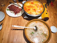 -头上红煨盐鸡·非遗院子餐厅