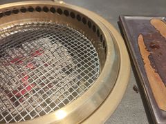 -铭牛烧肉·和牛海鲜自助(高新月牙湖店)