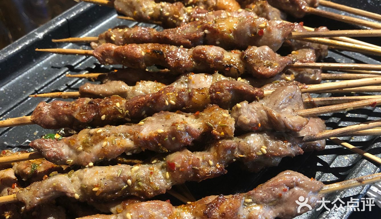 大串的黑椒牛肉串烤的有些老