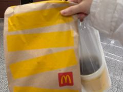 -麦当劳(桃仙机场到达层店)
