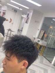 -米娜护肤造型