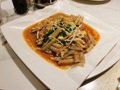 -谊荣海鲜大牌档(石湖店)