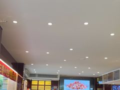 -川流不息·地道川菜·小龙虾(松东路店)