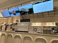 -HOT CRUSH趁热集合·现烤面包(环球港店)