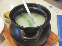 -乜都得港式茶楼(天贵路店)