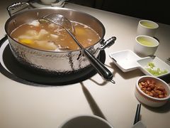 -左庭右院鲜牛肉火锅(浦江欢乐颂店)