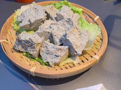 -由衷贵州酸汤牛肉火锅(新桥店)