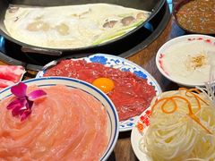 -萍姐火锅·公路夜市(武汉首店)