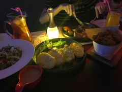 -樱花里音乐餐吧·牛扒椰子鸡(东圃店)