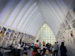 -钟书阁(松江泰晤士小镇店)