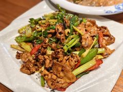 -雪乡阁东北农家菜(颛桥约好休闲街店)