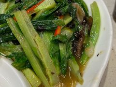 -香港新发烧腊茶餐厅(水围店)